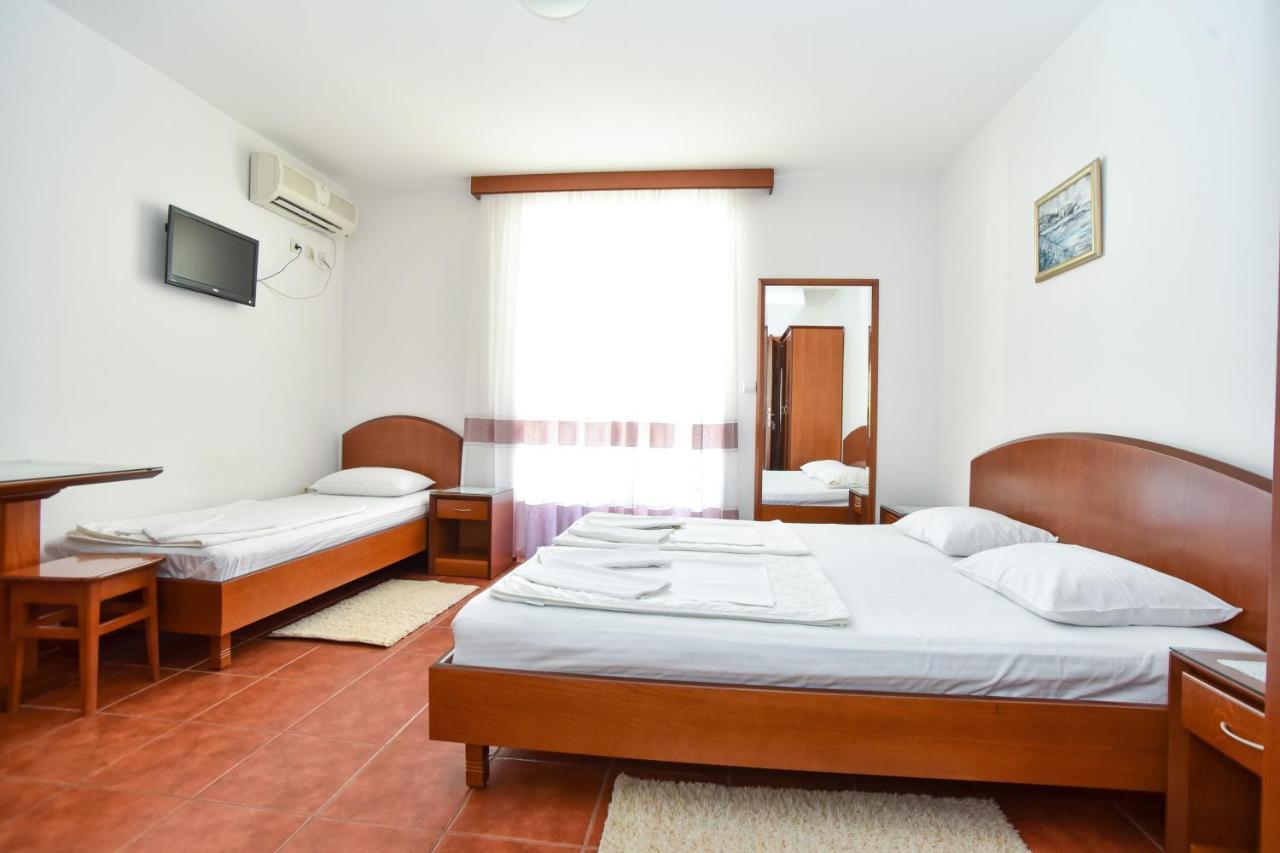 Apartment Idila Budva