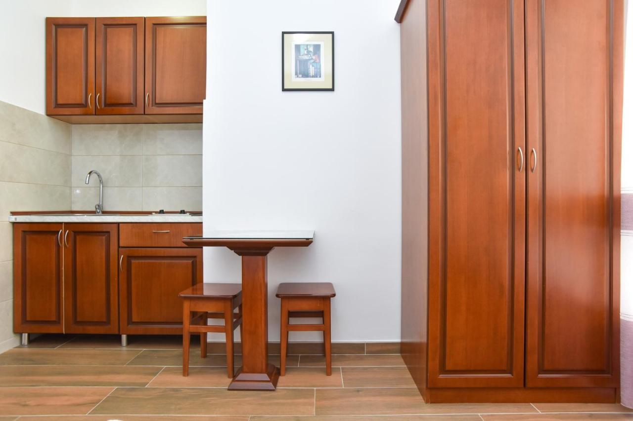 Apartment Idila